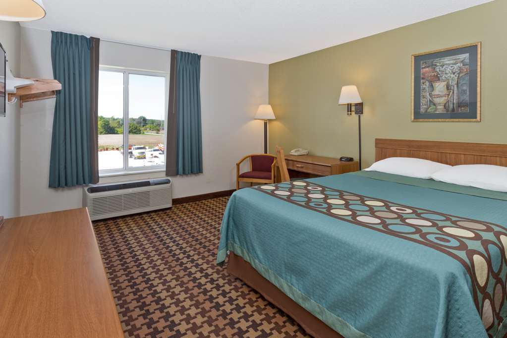 Super 8 By Wyndham Cloverdale In Номер фото